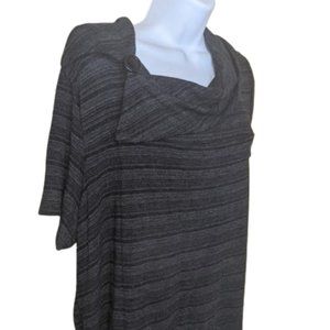 ---  Gray  Black Tunic Top Size 1X